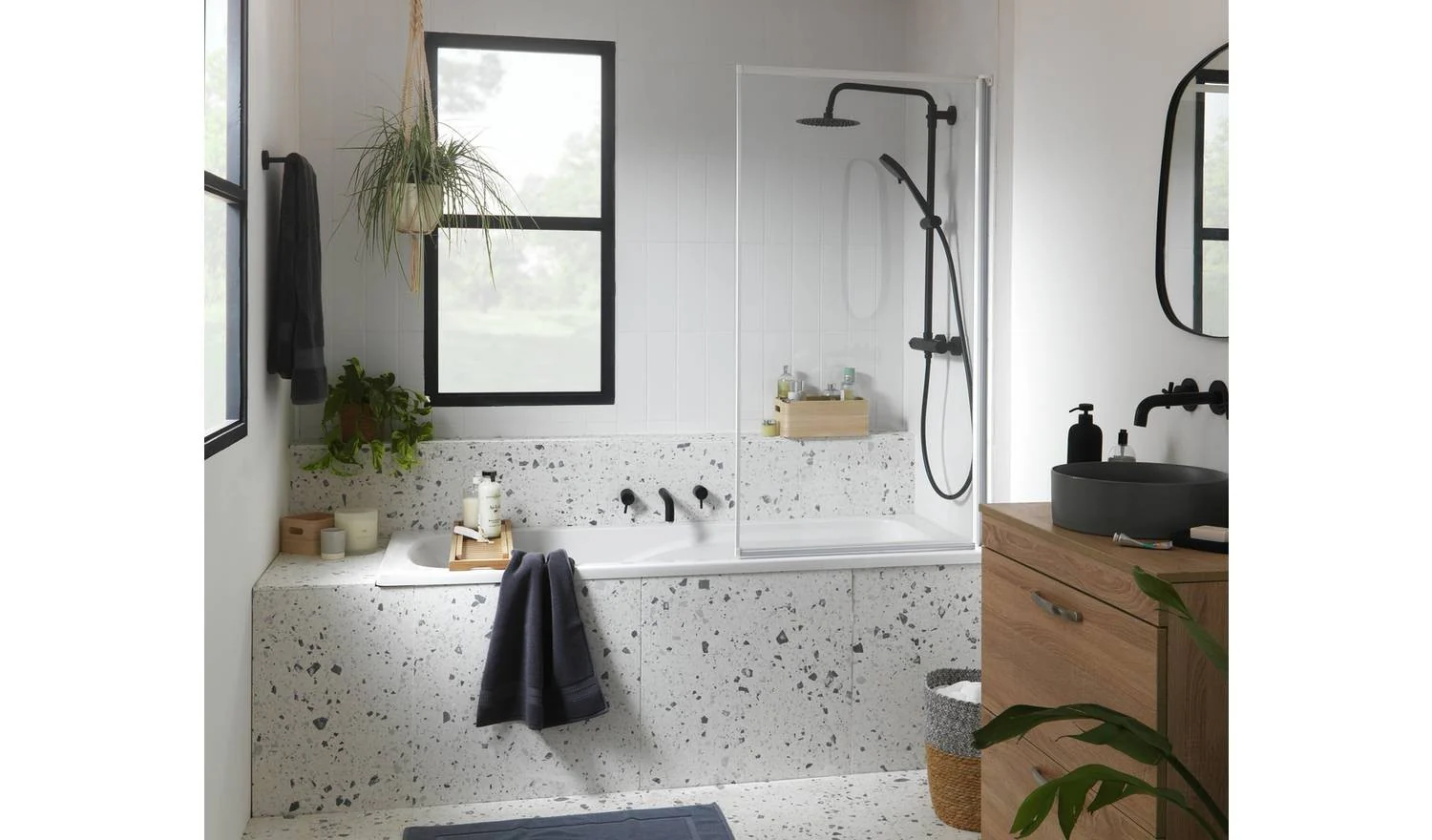 1375x755mm Fully Framed Bath Shower Screen White Bathroom Waterproof Enclosure