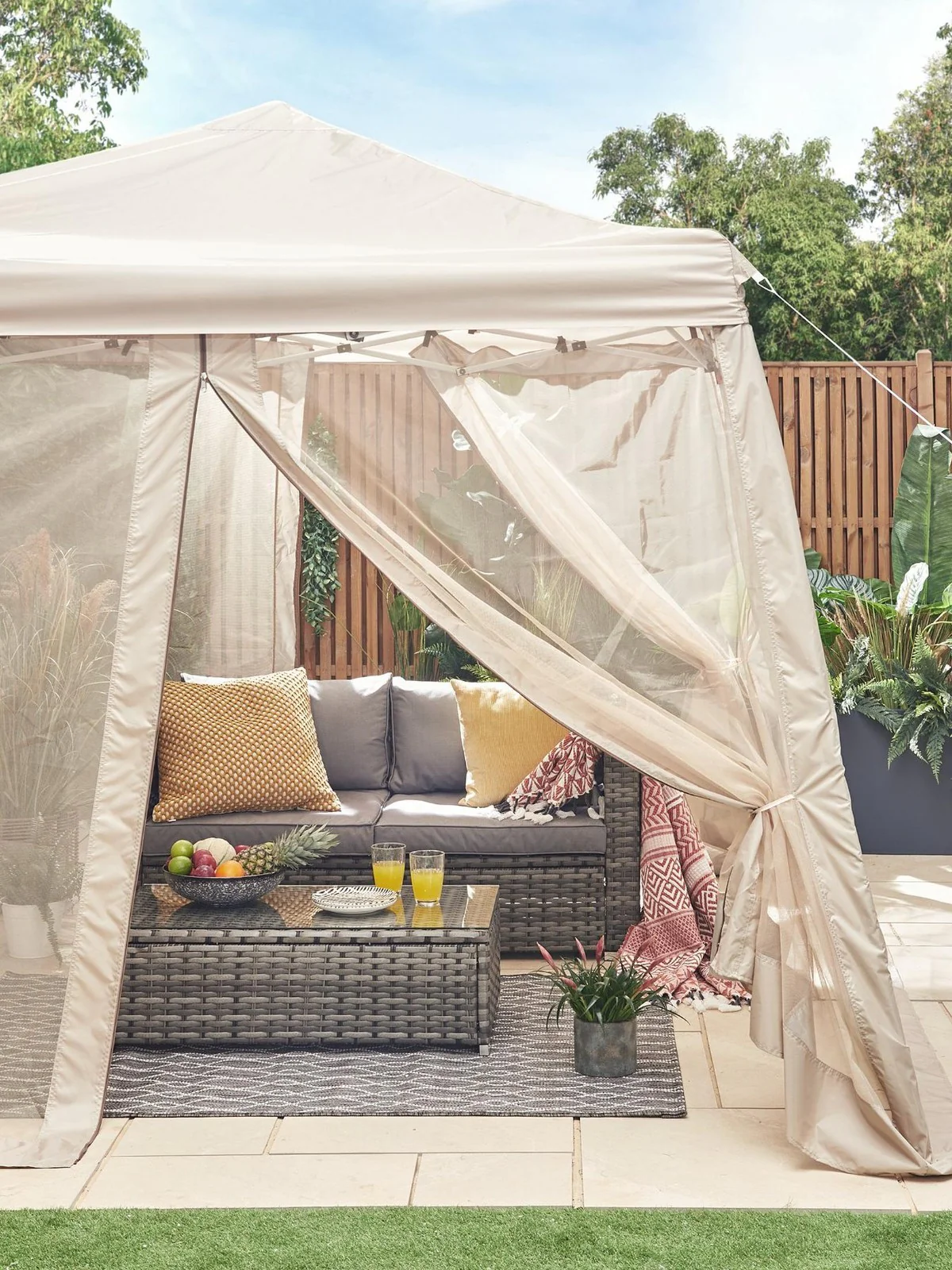 2.4x2.4m Pop Up Gazebo with Mosquito Net | Instant Shelter | Garden & Camping