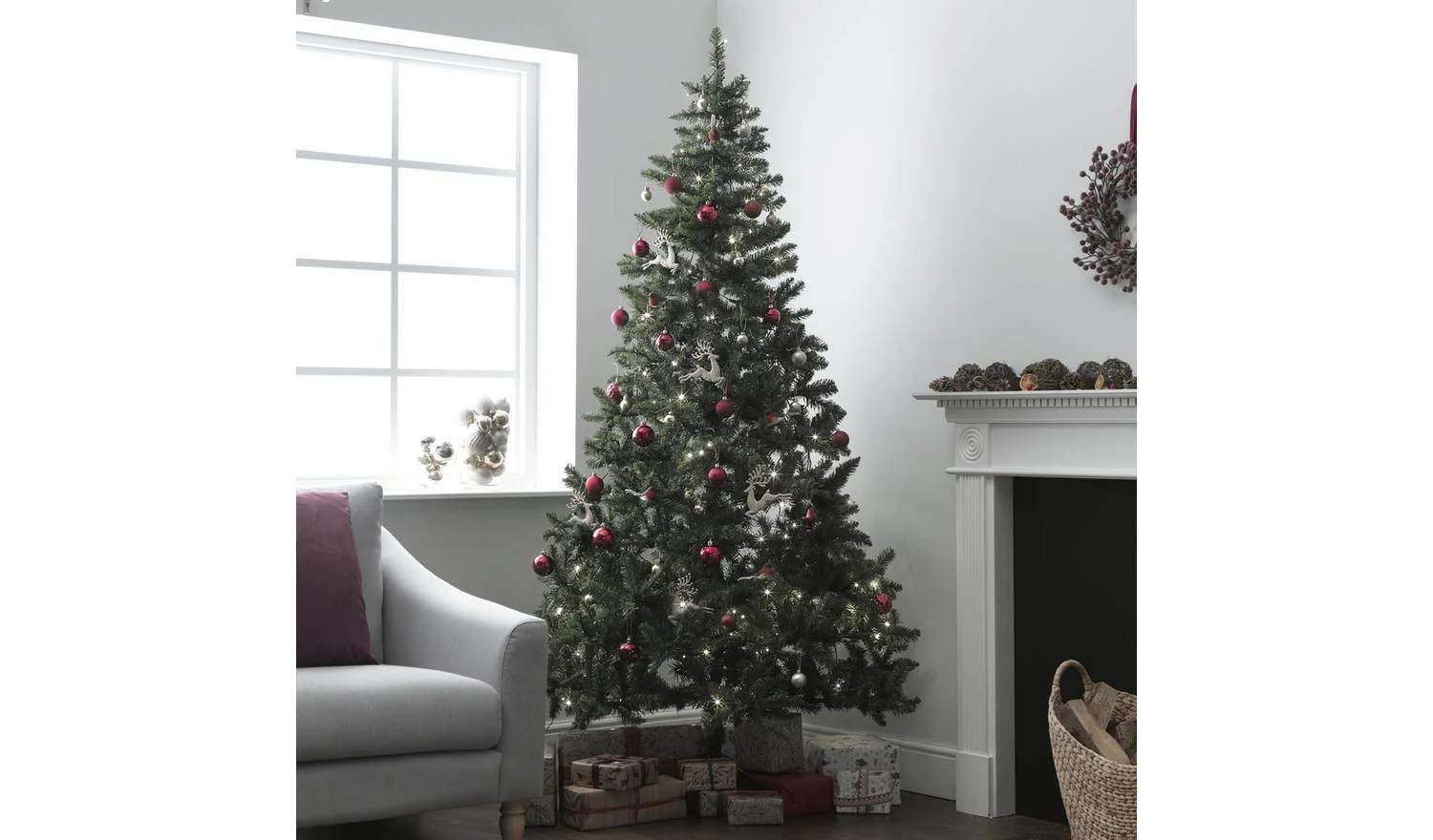 7ft Pre lit Nordland Christmas Tree Easy Assembly Stand Included