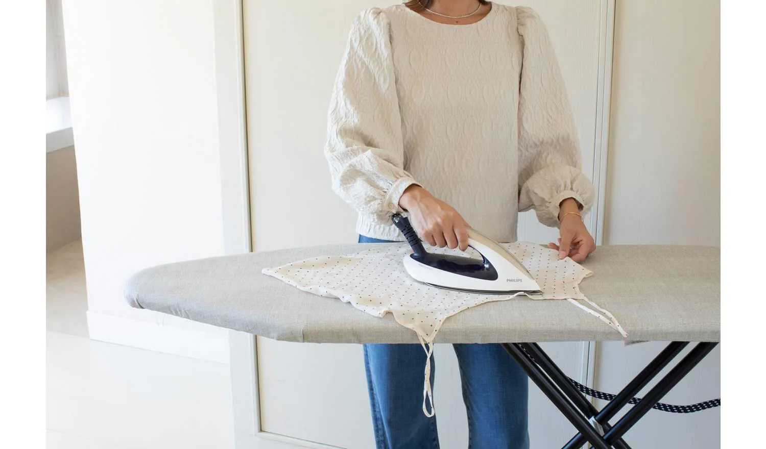 Brabantia 124 x 45cm Ironing Board C Denim Grey Adjustable Height Steam Rest - Image 4