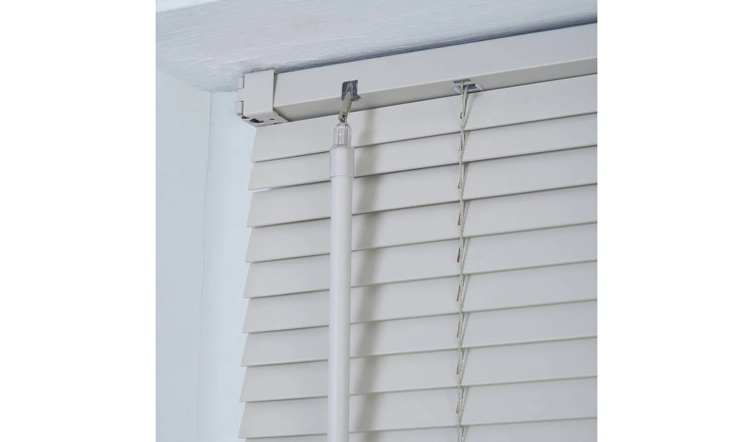Little Black Book 25mm Venetian Blind Grey 160x160cm Easy Clean Surface - Image 2