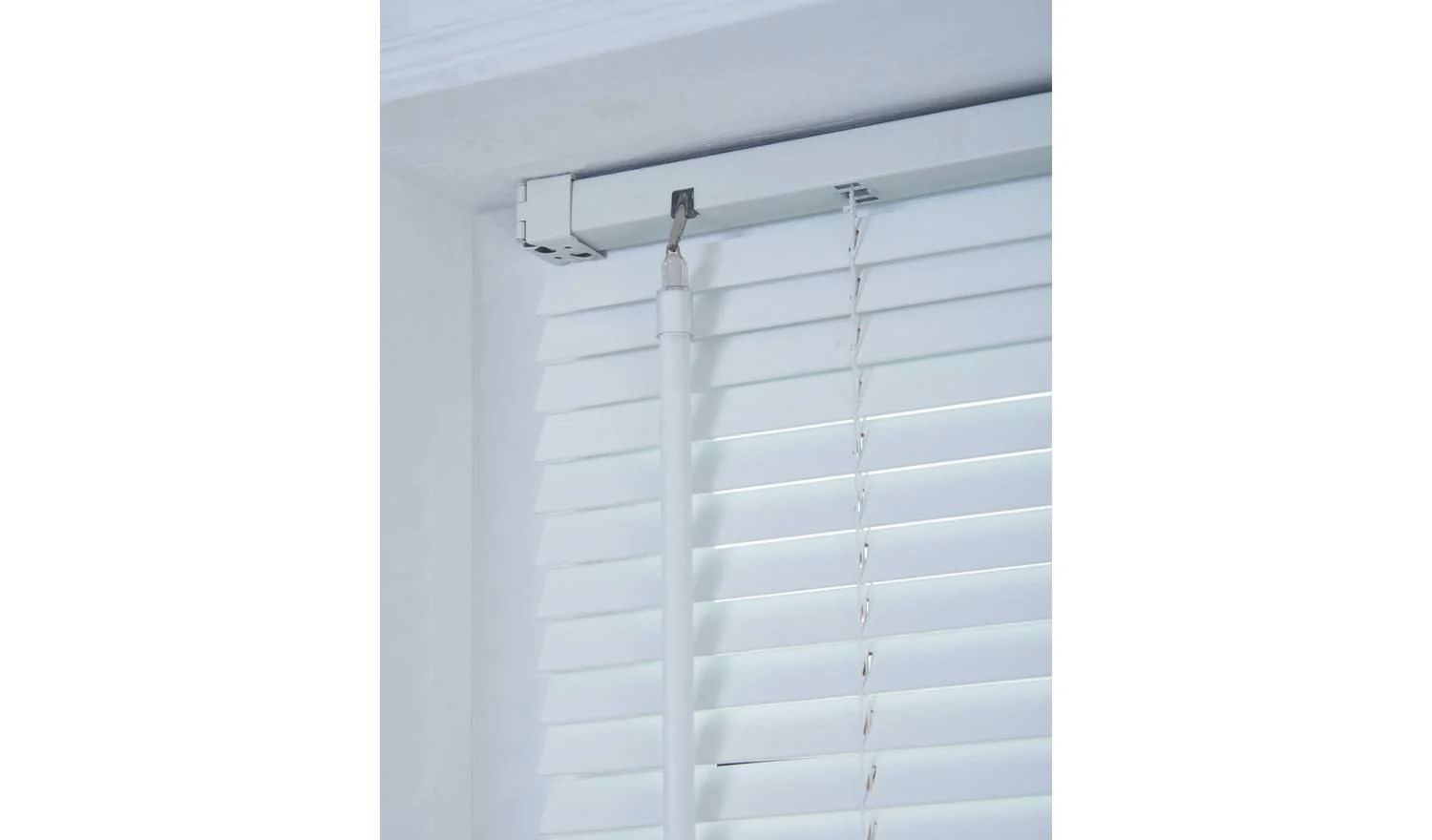 Little Black Book Basswood White 25mm Venetian Blind 130x160cm Privacy - Image 2