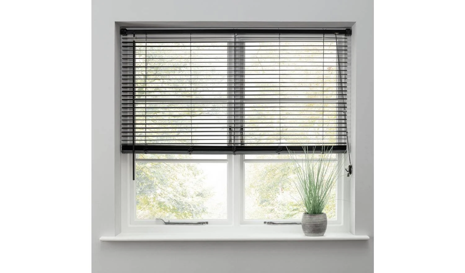 Plastic Jet Black Venetian Blind 180x160cm Window Treatment Privacy